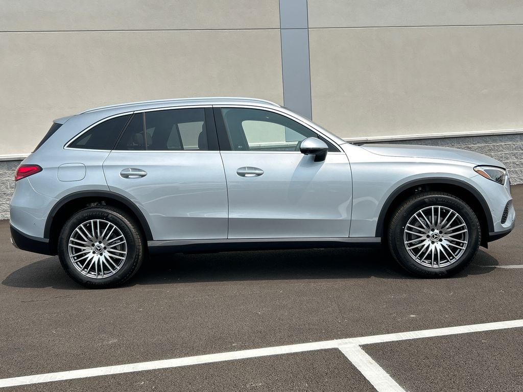 New 2026 Cirrus Silver Metallic Mercedes-Benz GLC 300 image 9