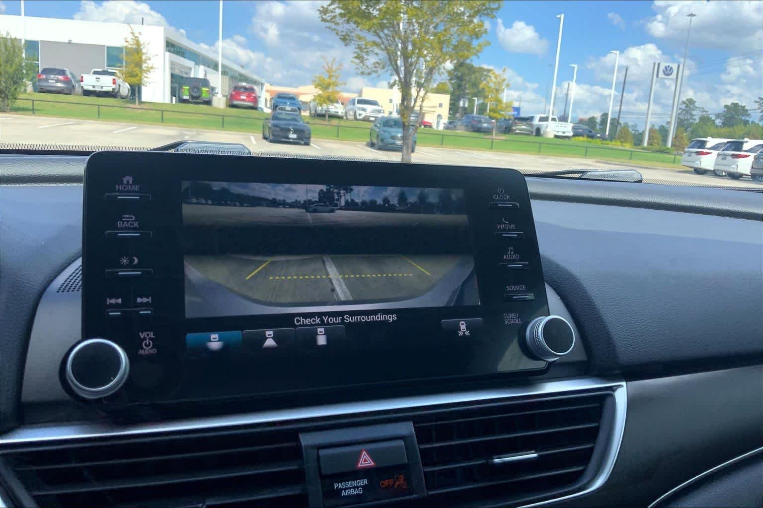 Used 2019 Lunar Silver Metallic Honda EX-L image 26