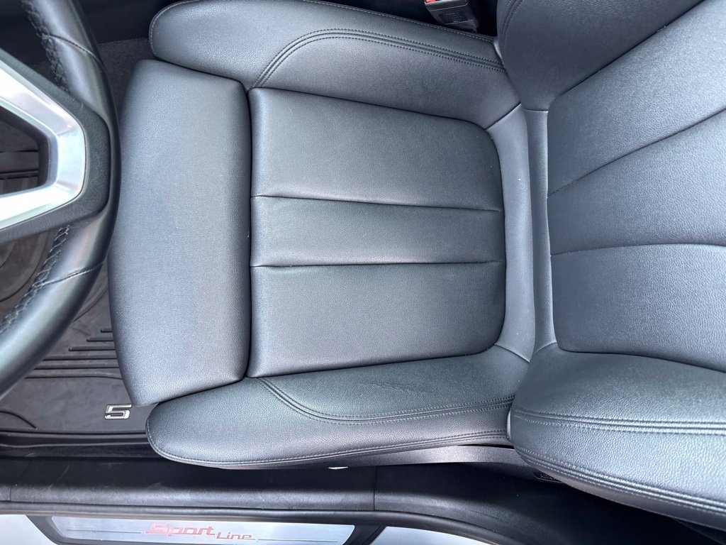 Used 2018 Glacier Silver Metallic BMW 530i xDrive image 16