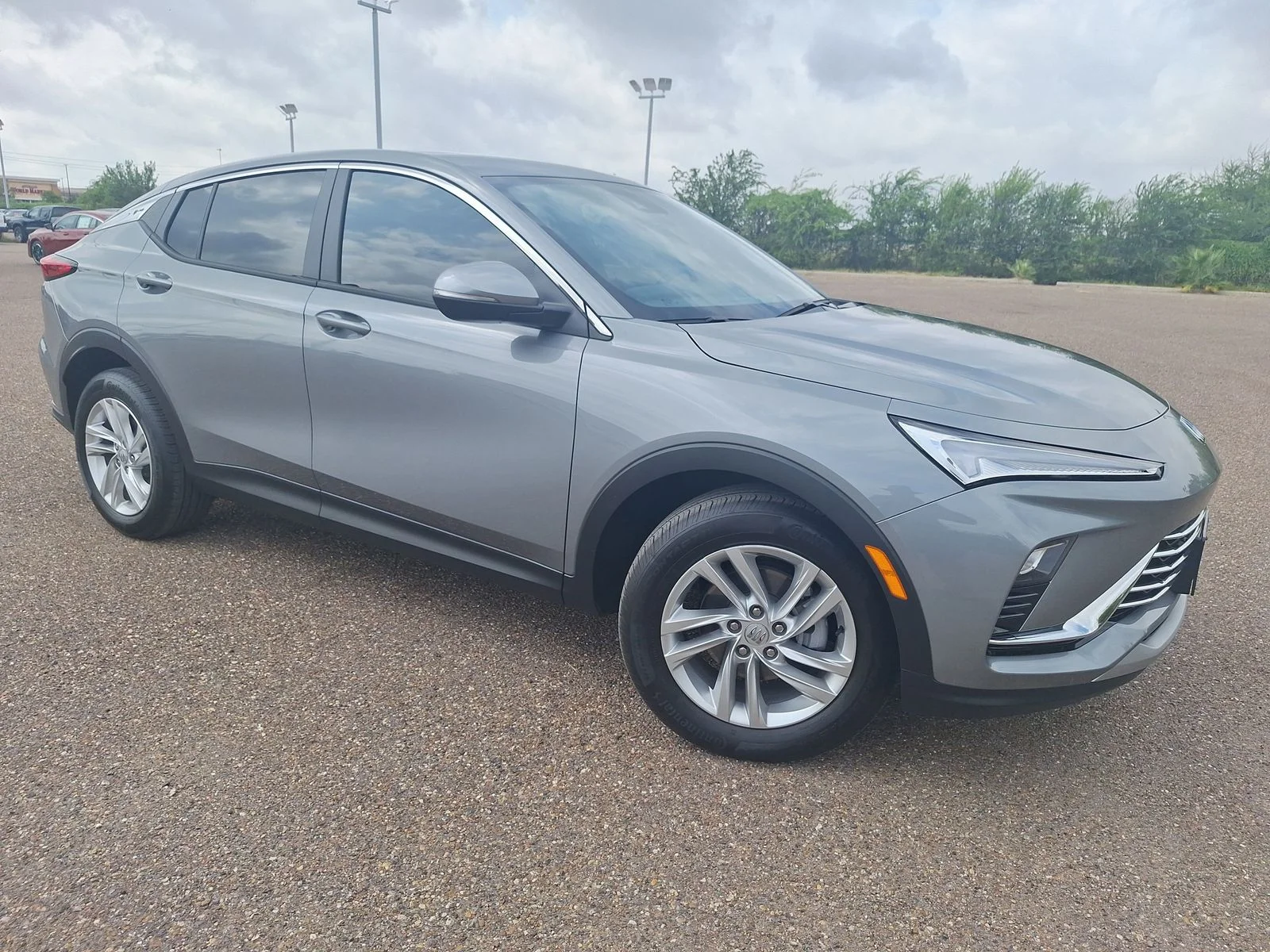 Used 2025 Gray Buick Preferred image 1