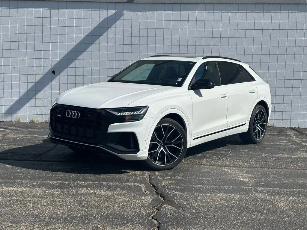 2020 Audi SQ8 Prestige's photo