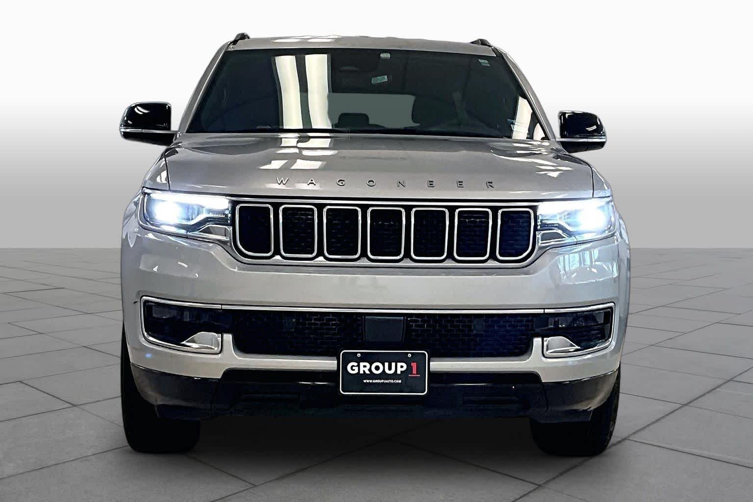 Used 2023 Silver Zynith Jeep  image 3
