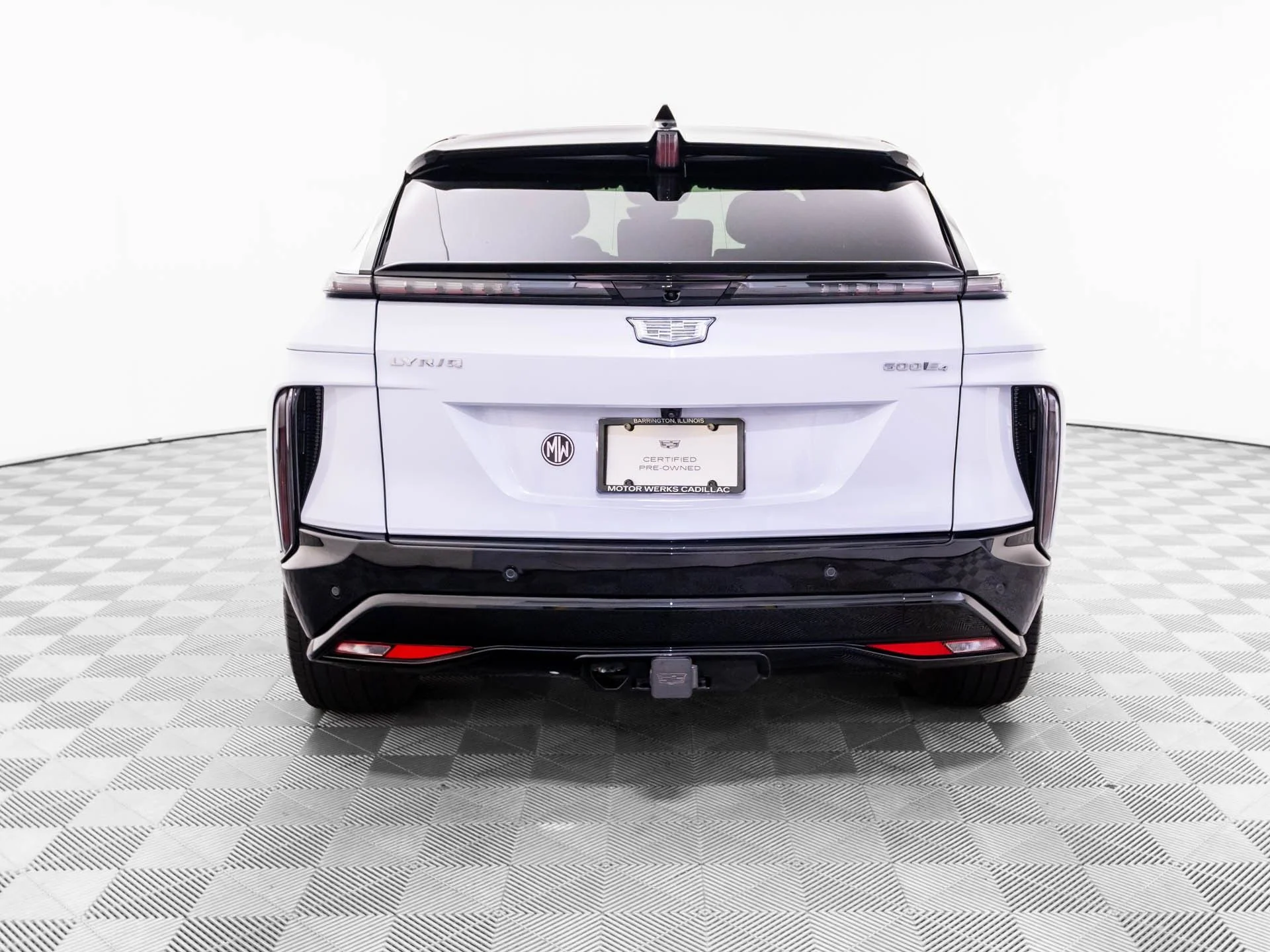Used 2026 White Cadillac Signature Sport image 5