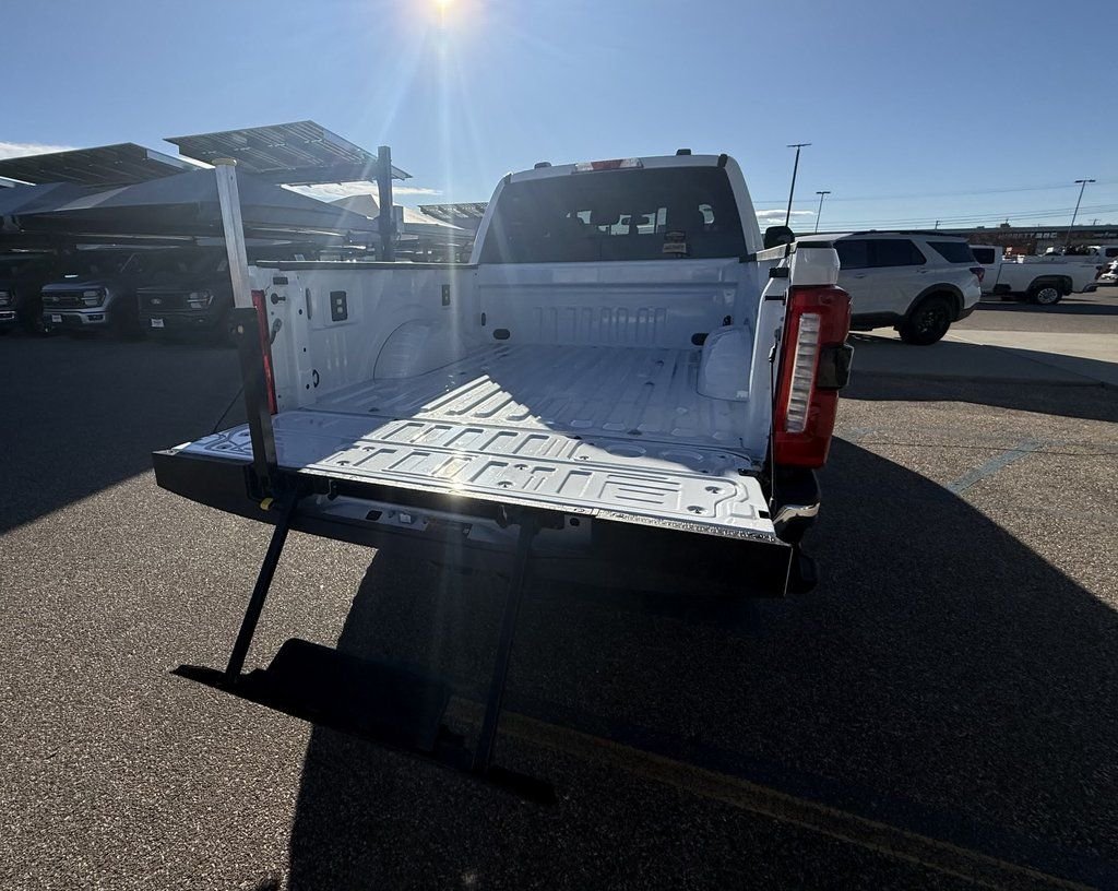 2026 Ford F-350 Super Duty XLT - Photo 8