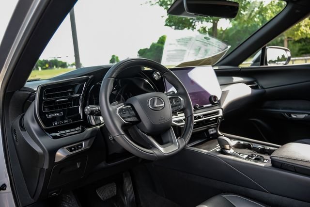Used 2024 Silver Lexus 350 Premium image 2