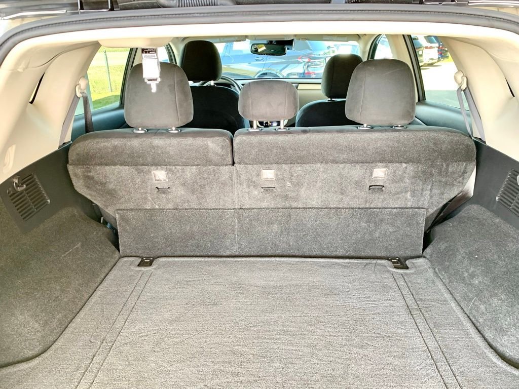 Used 2020 Gray Nissan SV image 21