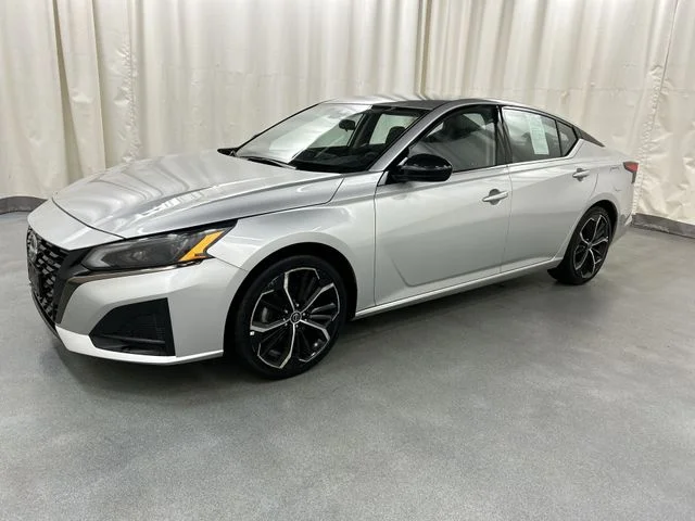 Used 2024 Nissan Altima SR with VIN 1N4BL4CV5RN362233 for sale in Waterbury, CT
