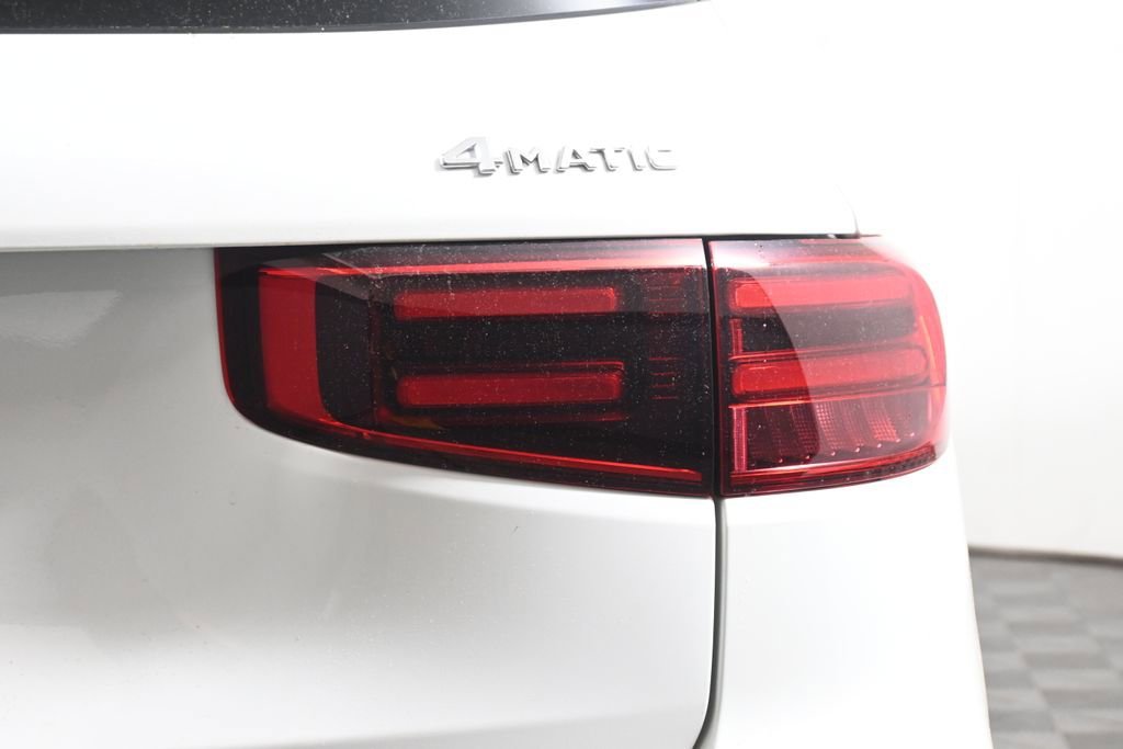 New 2026 Polar White Mercedes-Benz GLB 250 image 50
