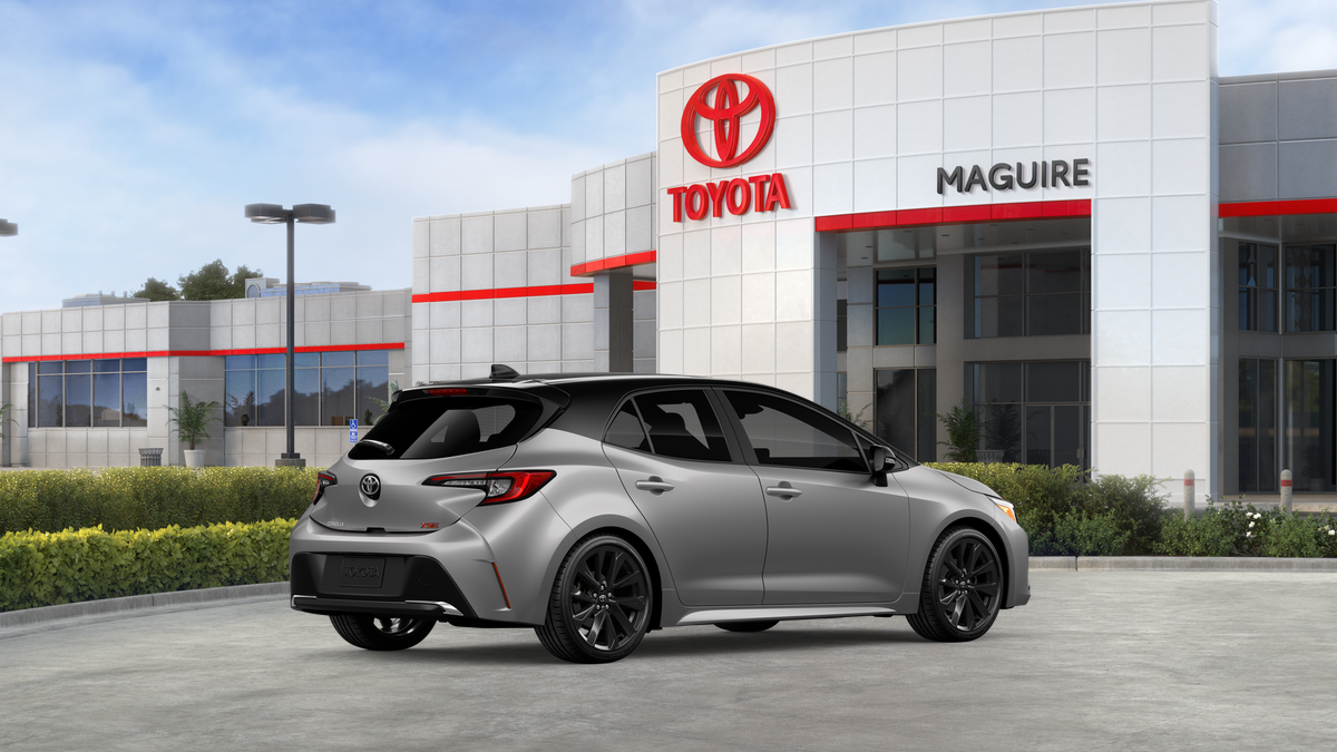 New 2027 Classic Silver Metallic with Black roof Toyota XSE image 10