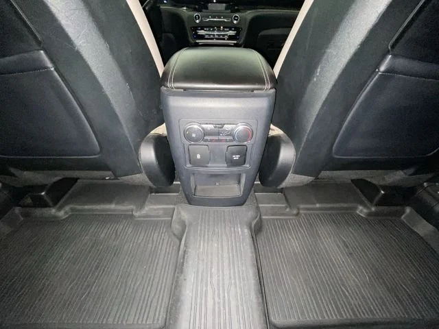 Used 2020 Blue Ford Limited image 25