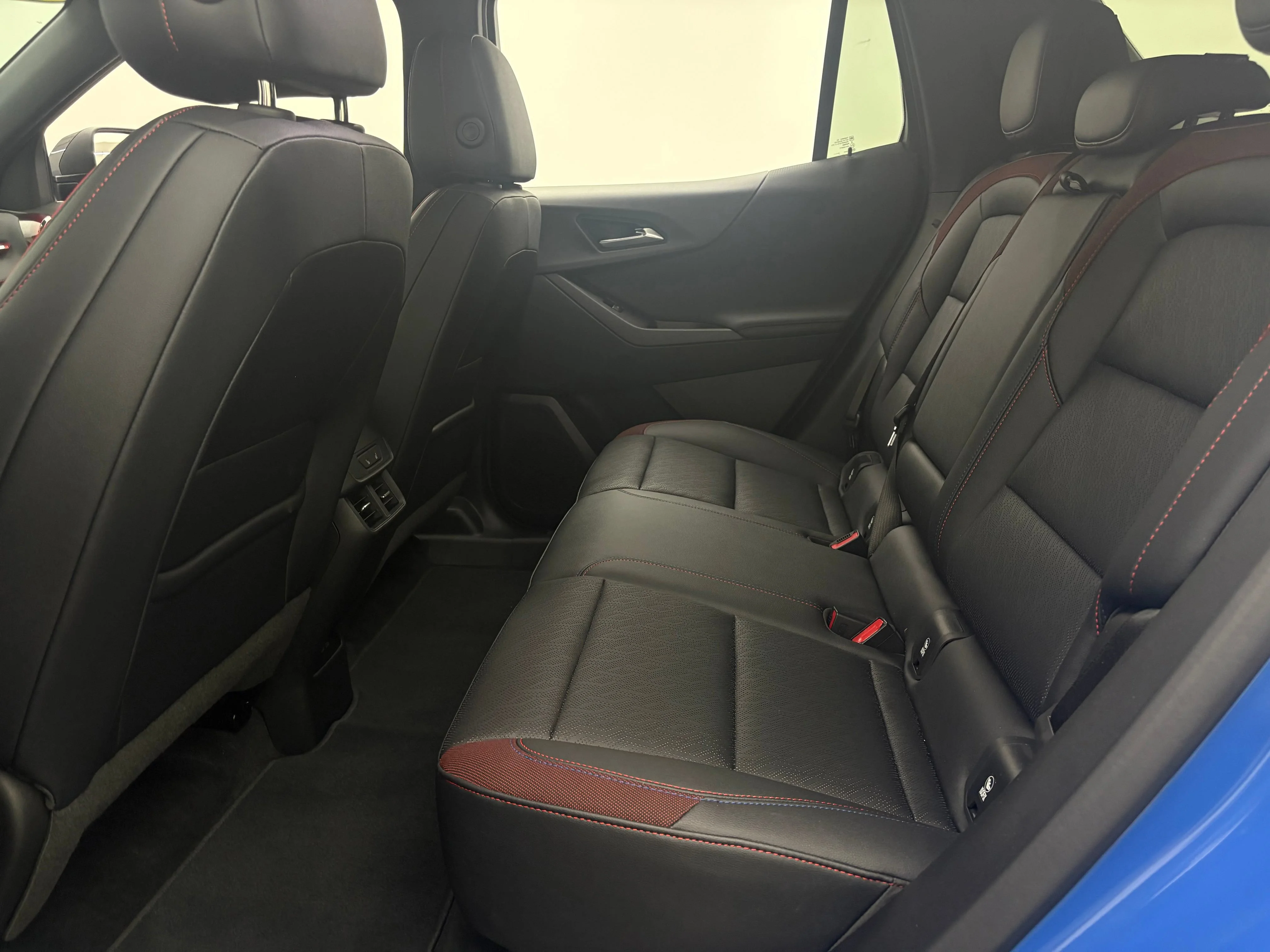 Used 2025 Reef Blue Metallic Chevrolet RS image 36
