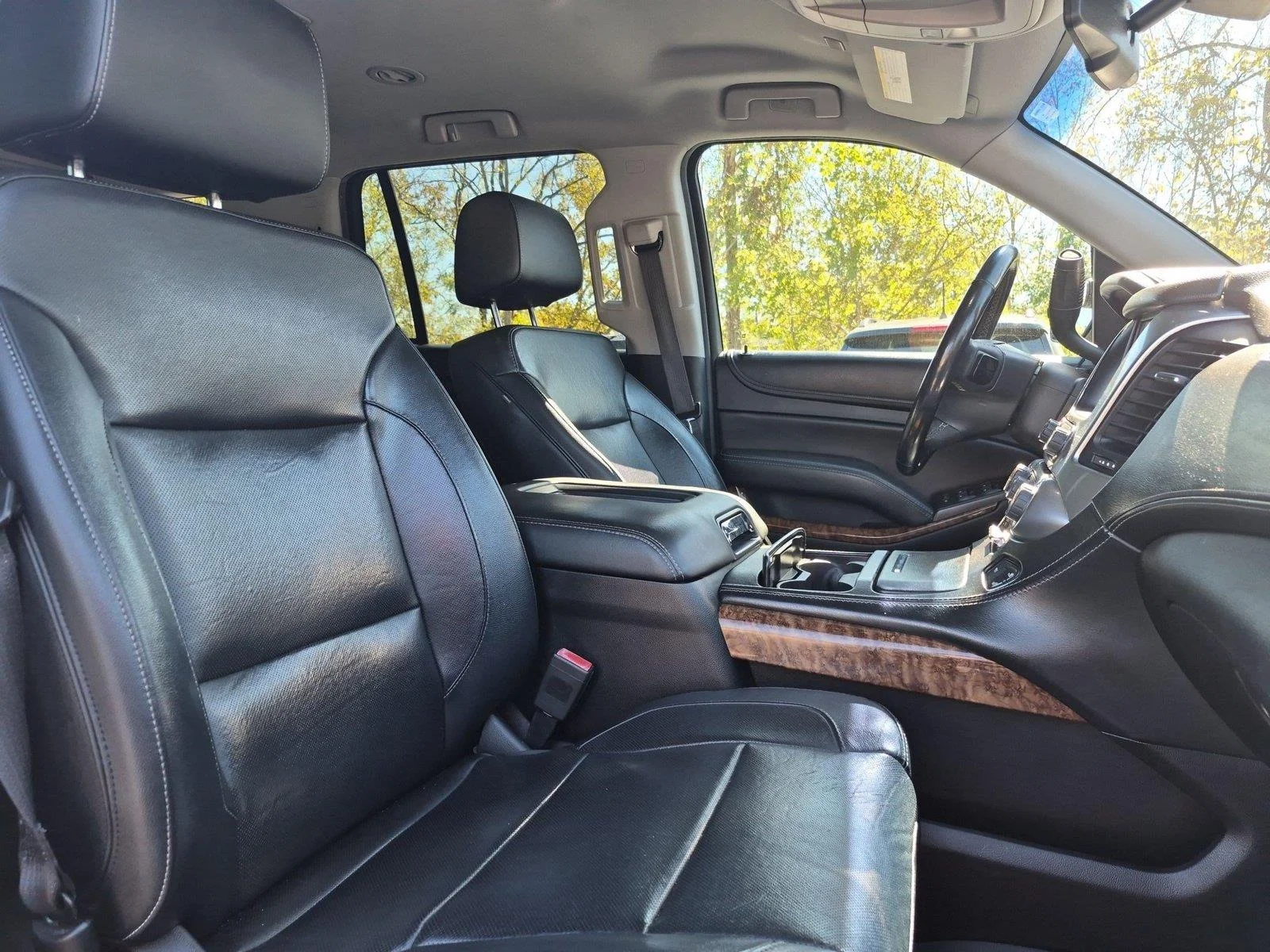 Used 2018 Silver Ice Metallic Chevrolet Premier image 37
