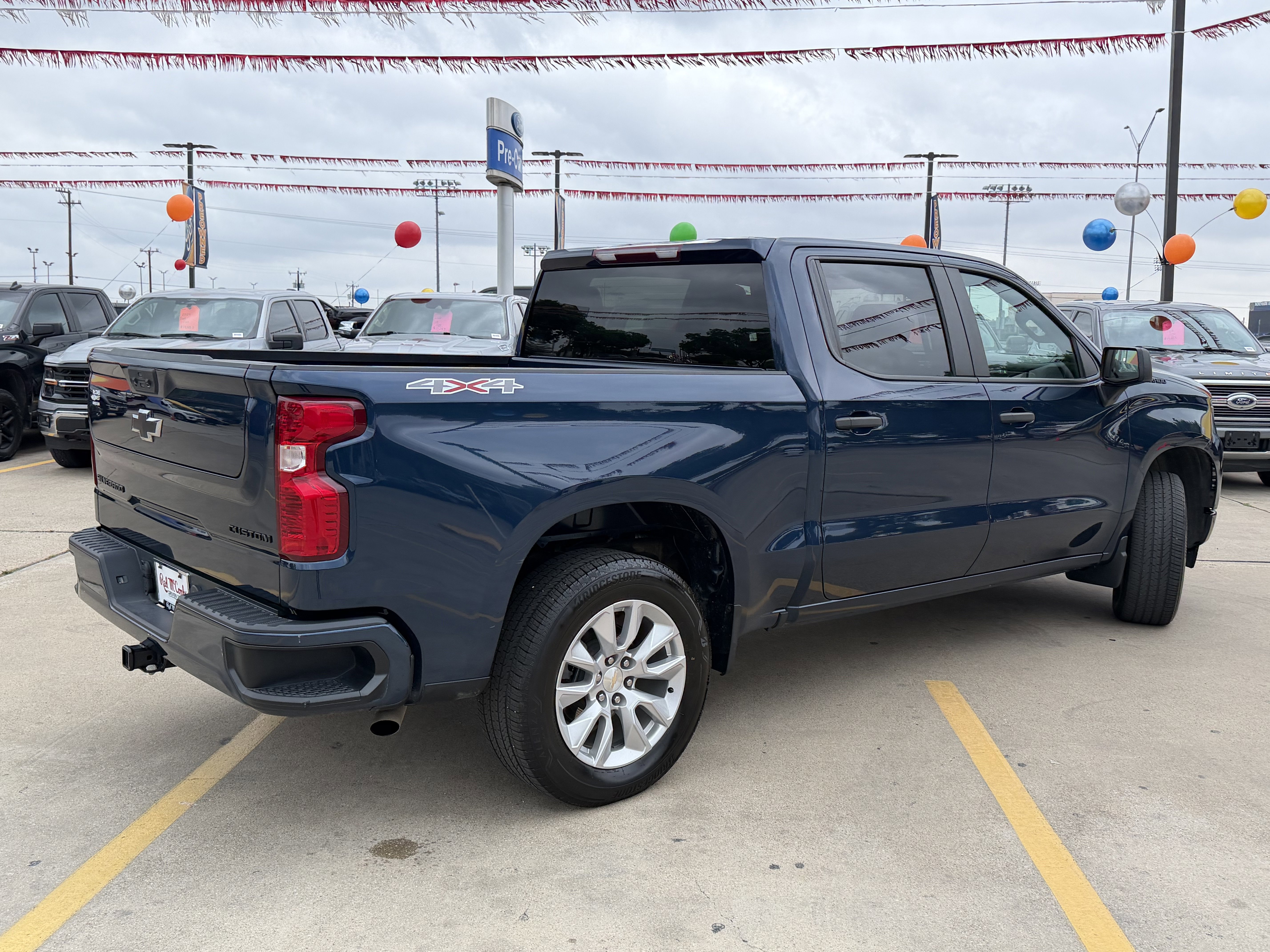 Used 2023 Northsky Blue Metallic Chevrolet Custom image 6