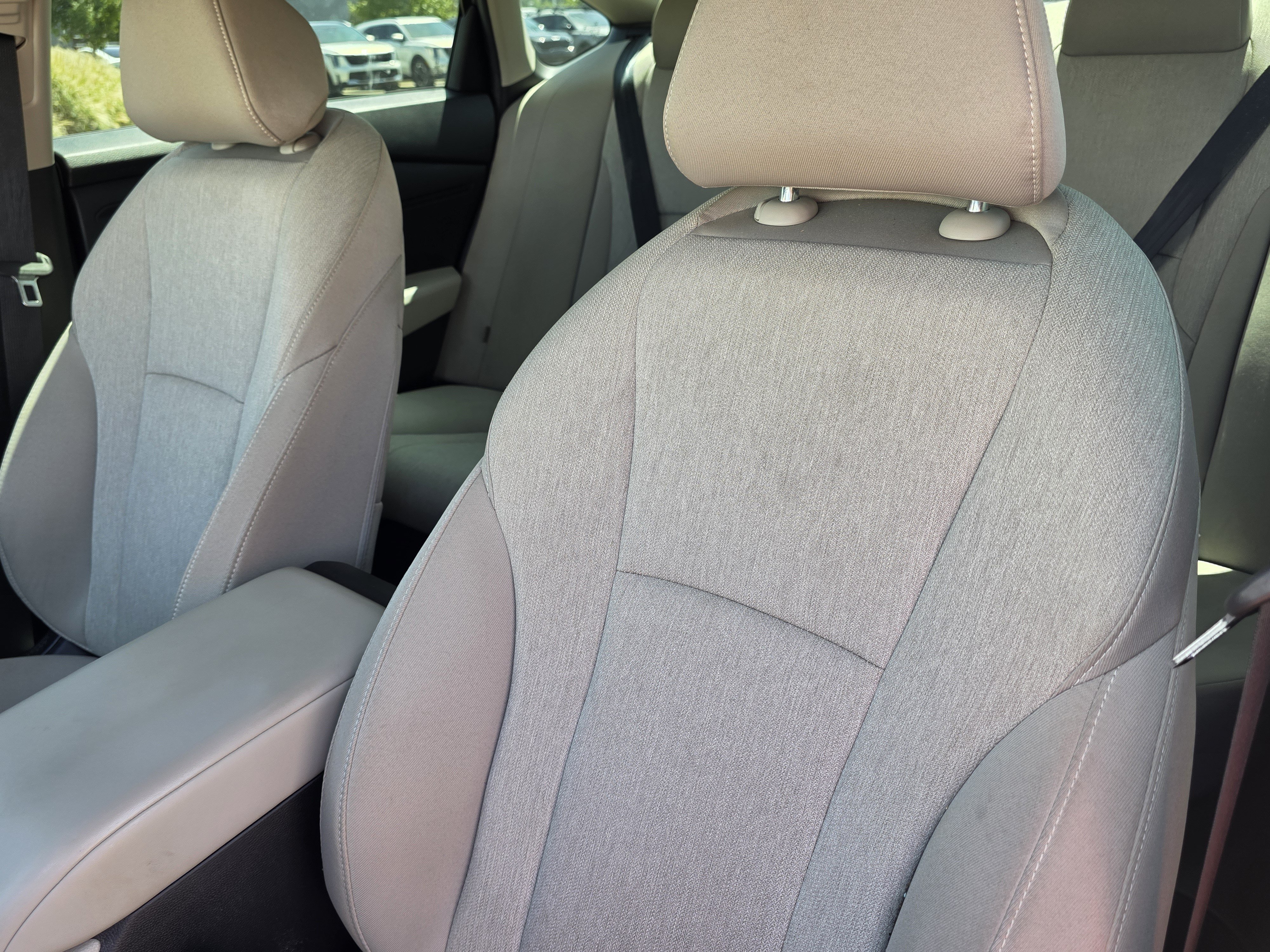 Used 2025 Urban Gray Pearl Honda SE image 19