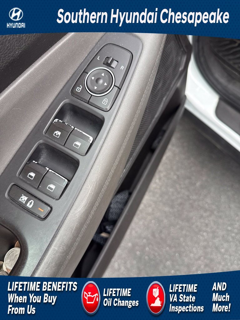 Used 2019 Gray Hyundai SE image 1