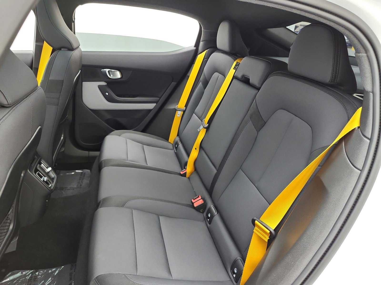 Used 2023 Snow Metallic Polestar Performance Plus image 13