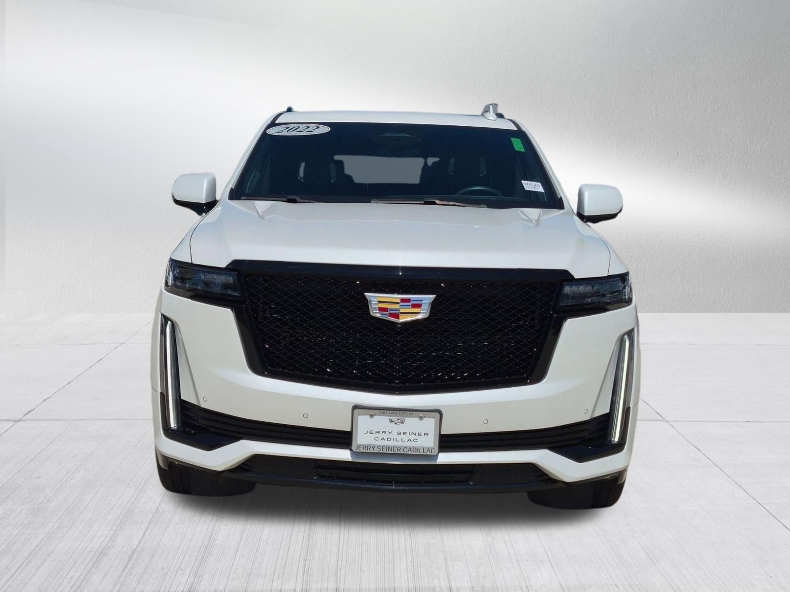 Used 2022 Crystal White Tricoat Cadillac Sport Platinum image 8