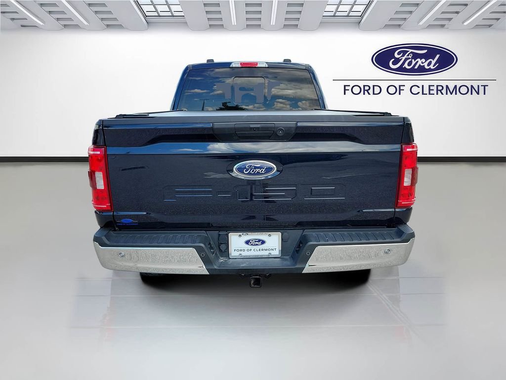 Used 2022 Blue Ford XLT image 4