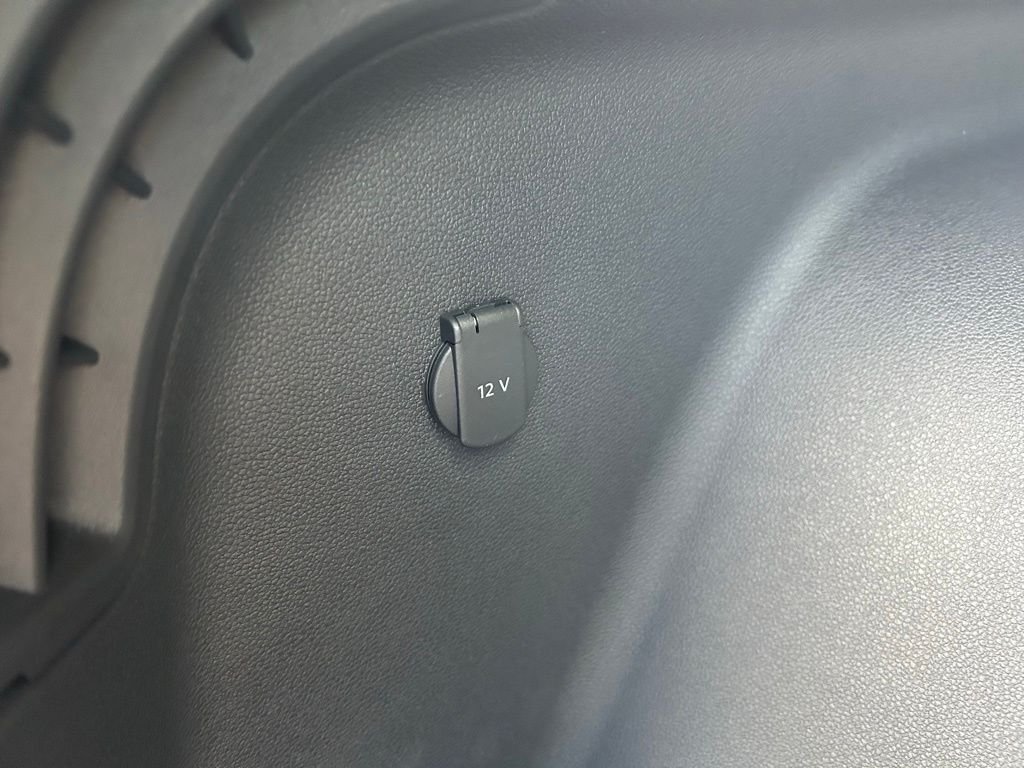 New 2026 White/off-white Volkswagen 2.0T SE image 42