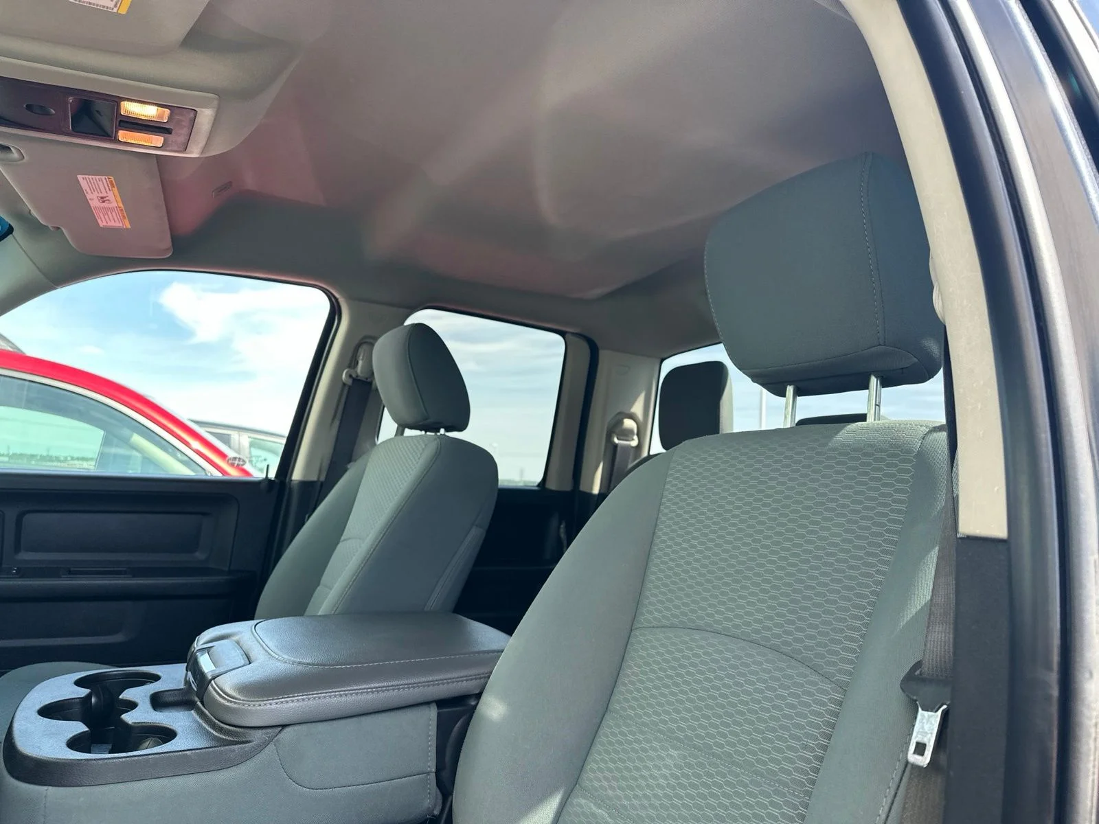 Used 2019 Gray Ram Express image 13