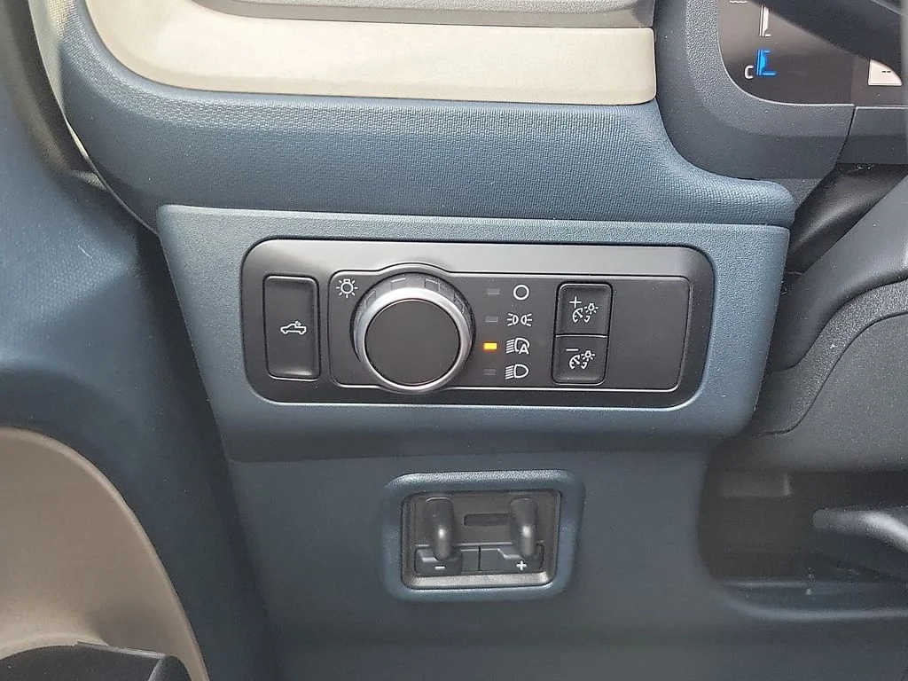 New 2026 Azure Gray Metallic Tri-Coat Ford Lariat® image 14
