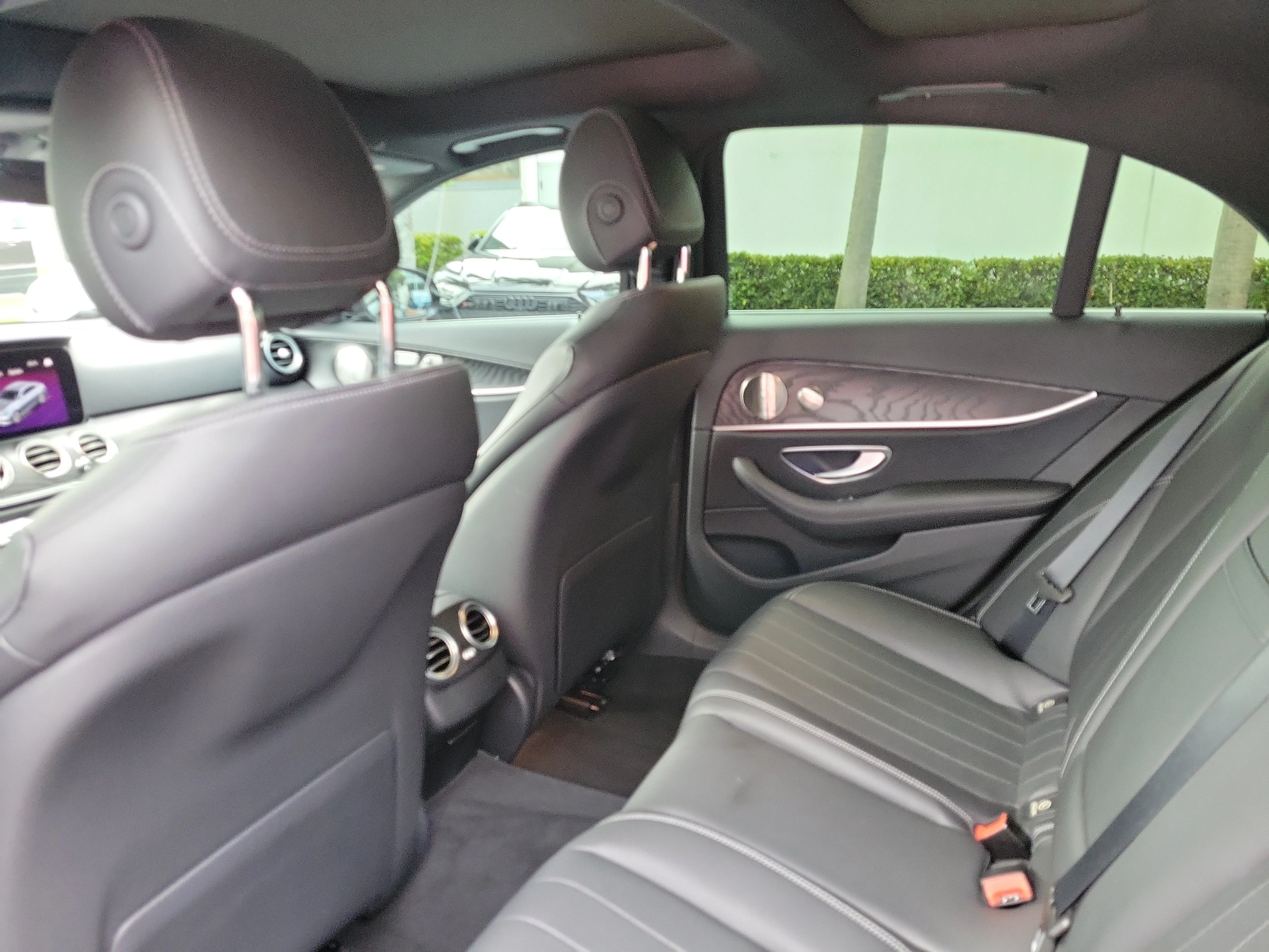Used 2022 Gray Metallic Mercedes-Benz E 450 image 10