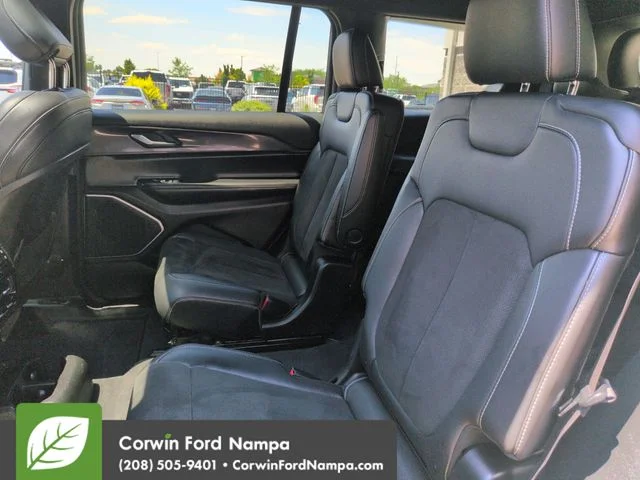 Used 2021 Silver Zynith Jeep  image 25