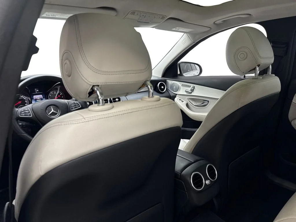 Used 2016  Mercedes-Benz C 300 image 34