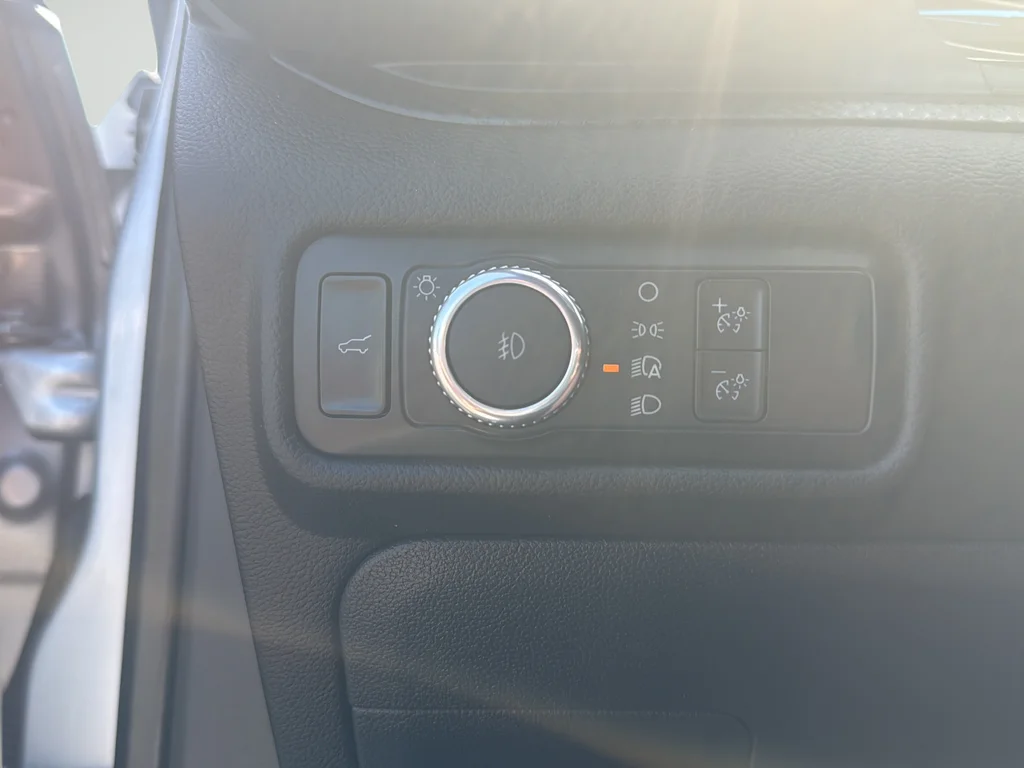 Certified Used 2022 Silver Ford ST-Line image 19