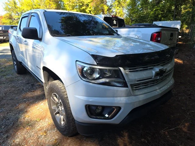 Used 2017 White Chevrolet Z71 image 10