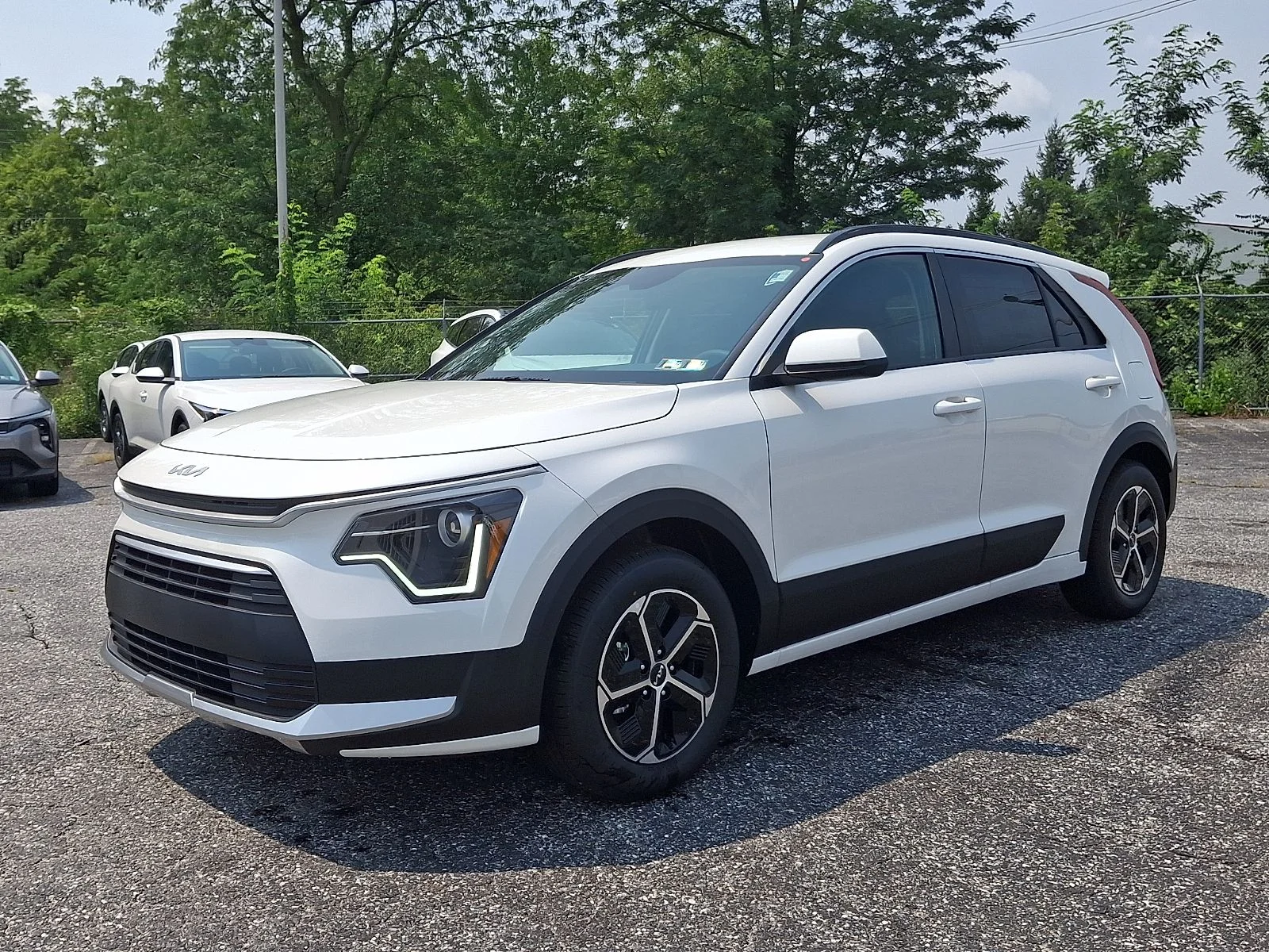 New 2026 White Kia LX image 4