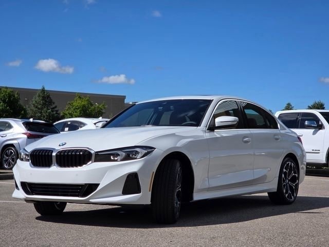Used 2026 Alpine White BMW 330i xDrive image 22