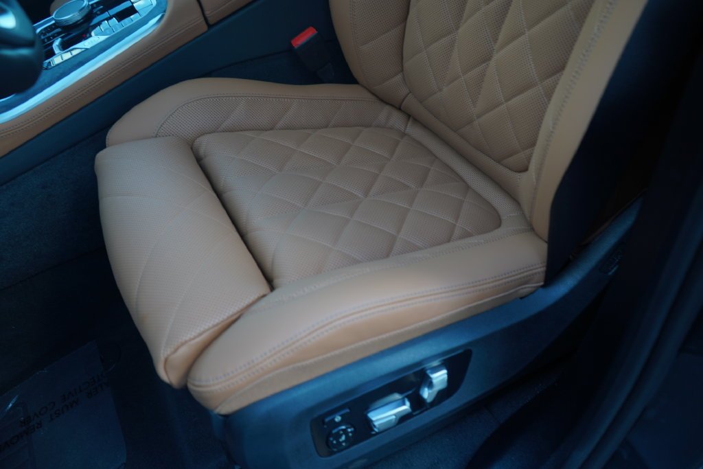 Used 2026 Blue Ridge Mountain Metallic BMW sDrive40i image 10