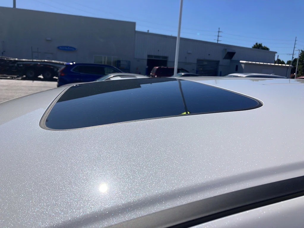 Certified Used 2026 Platinum White Pearl Honda Touring image 8