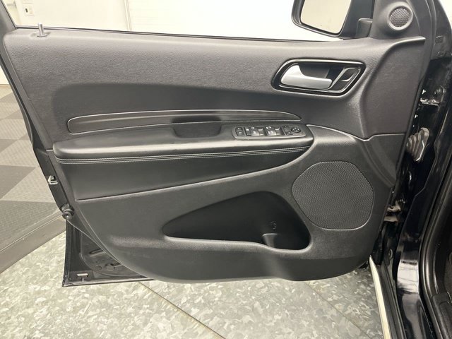 Used 2022 DB Black Clearcoat Dodge SXT image 6