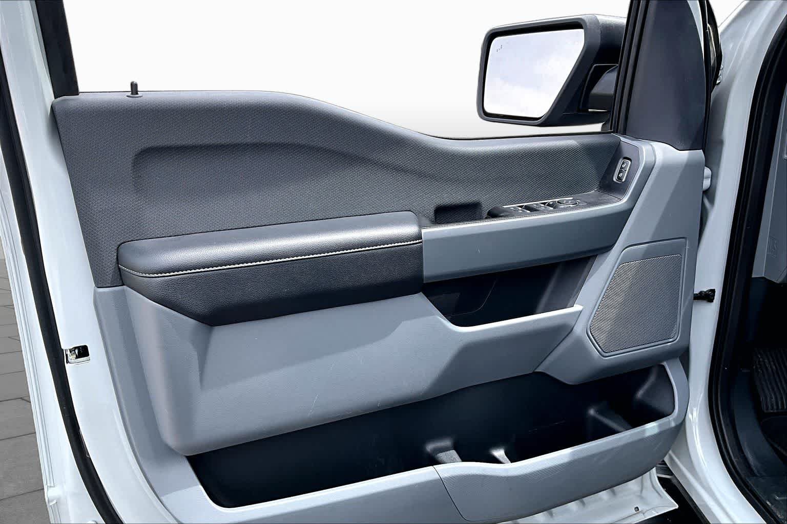 Used 2023 Avalanche Ford XLT image 21