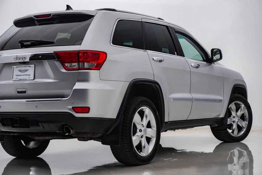 Used 2011 Bright Silver Metallic Jeep Overland image 10