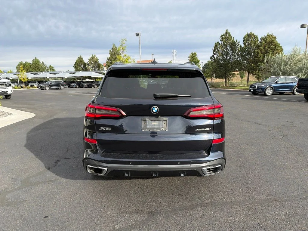 Used 2022 Carbon Black Metallic BMW xDrive40i image 4