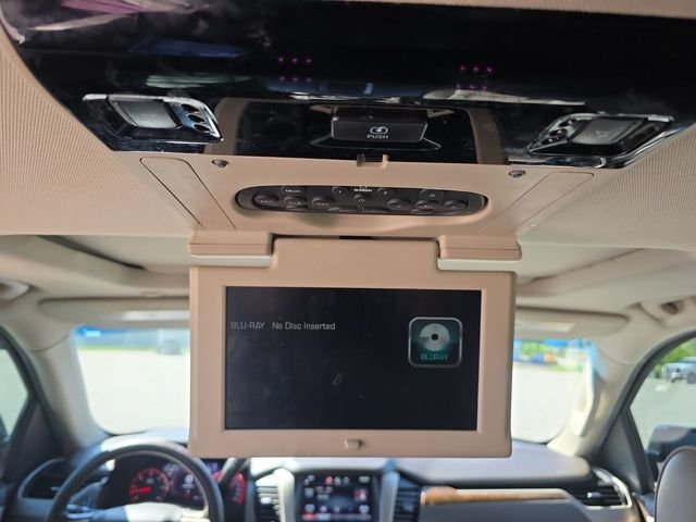 Used 2015 Iridium Metallic GMC Denali image 33