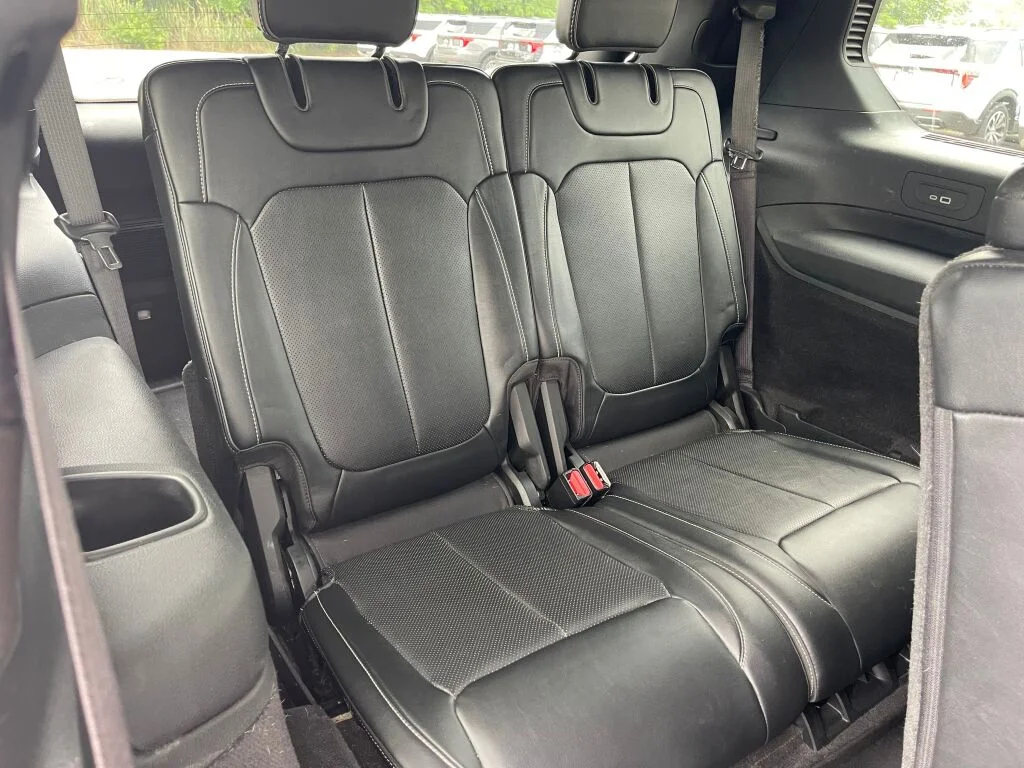 Certified Used 2022 Velvet Red Pearlcoat Jeep Overland image 32