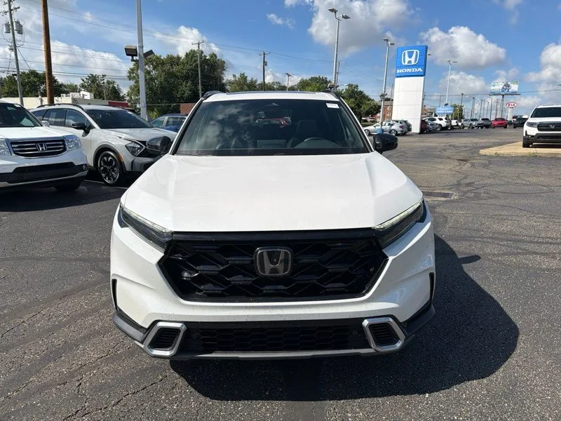 Used 2025  Honda Sport Touring image 2