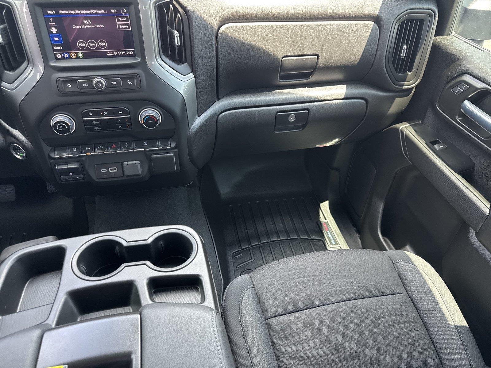Used 2025 Slate Gray Metallic Chevrolet Custom image 16