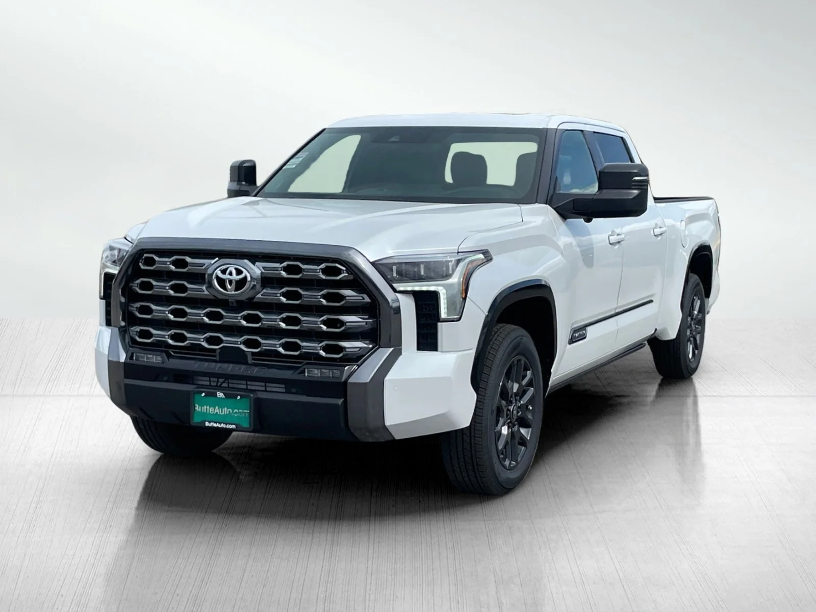 New 2026 Wind Chill Pearl Toyota Platinum image 7