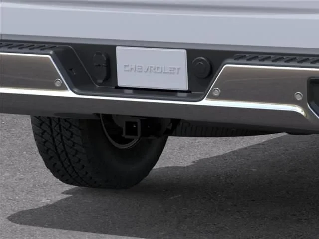 New 2026 Summit White Chevrolet WT image 14