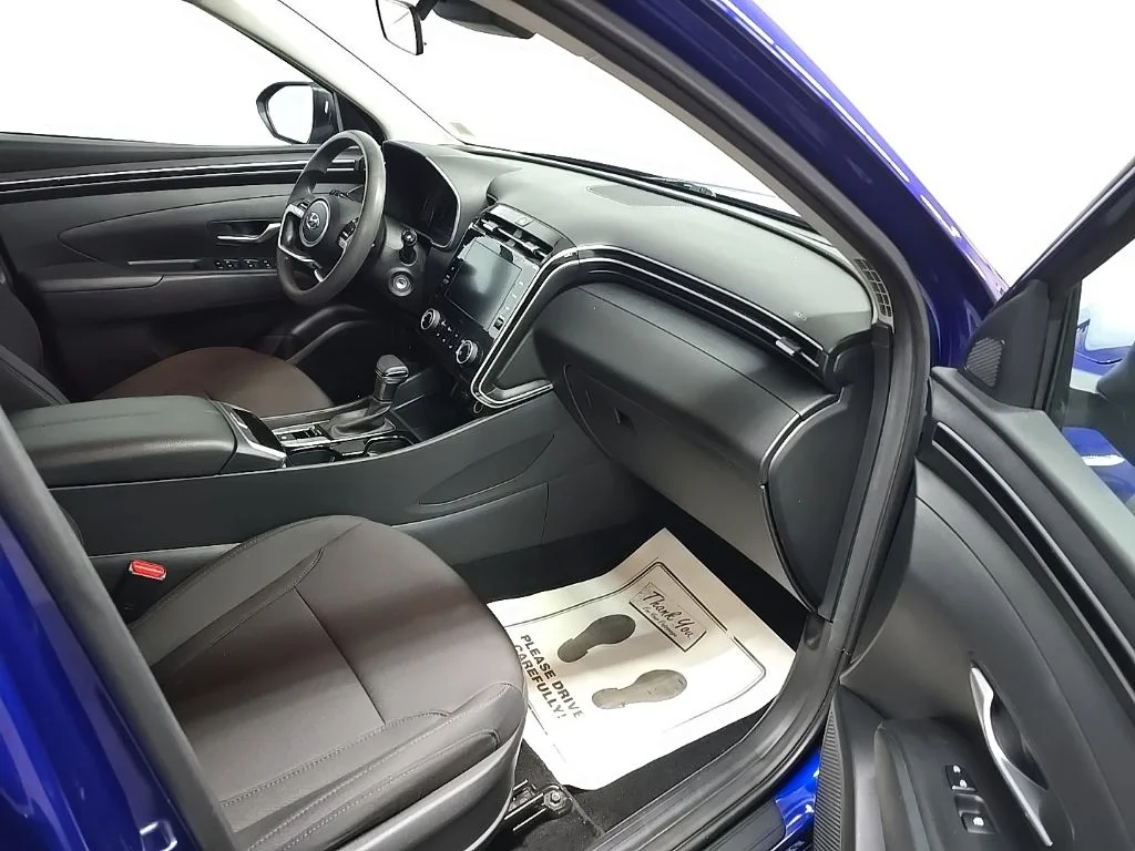 Used 2024 Intense Blue Hyundai SE image 17