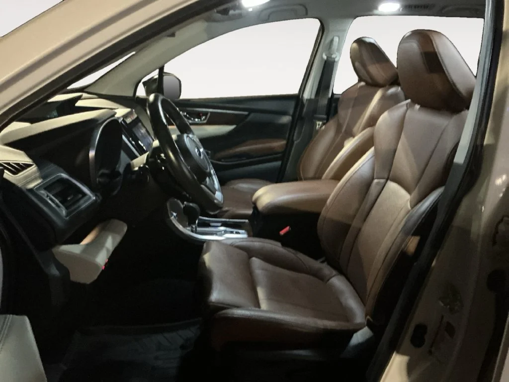 Used 2022 White Subaru Touring image 16