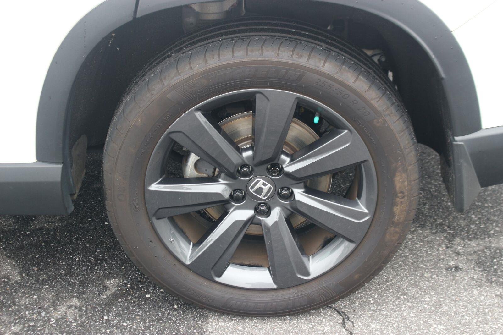 Used 2025 White Honda Sport image 36