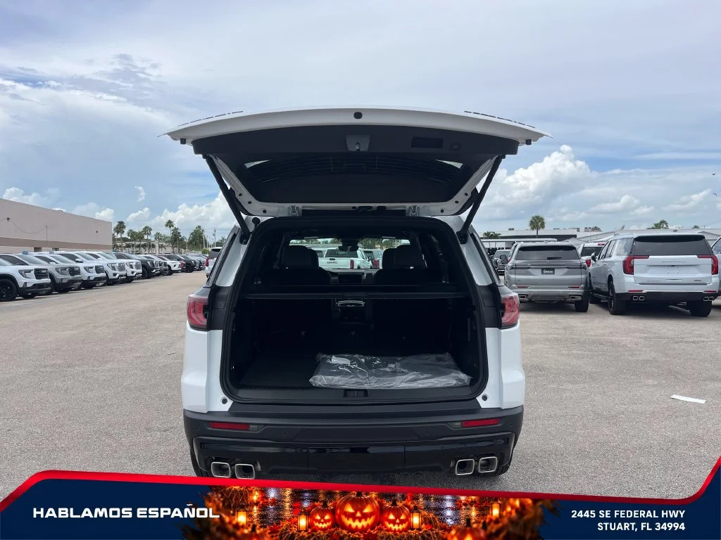 New 2026 Summit White GMC Elevation image 17