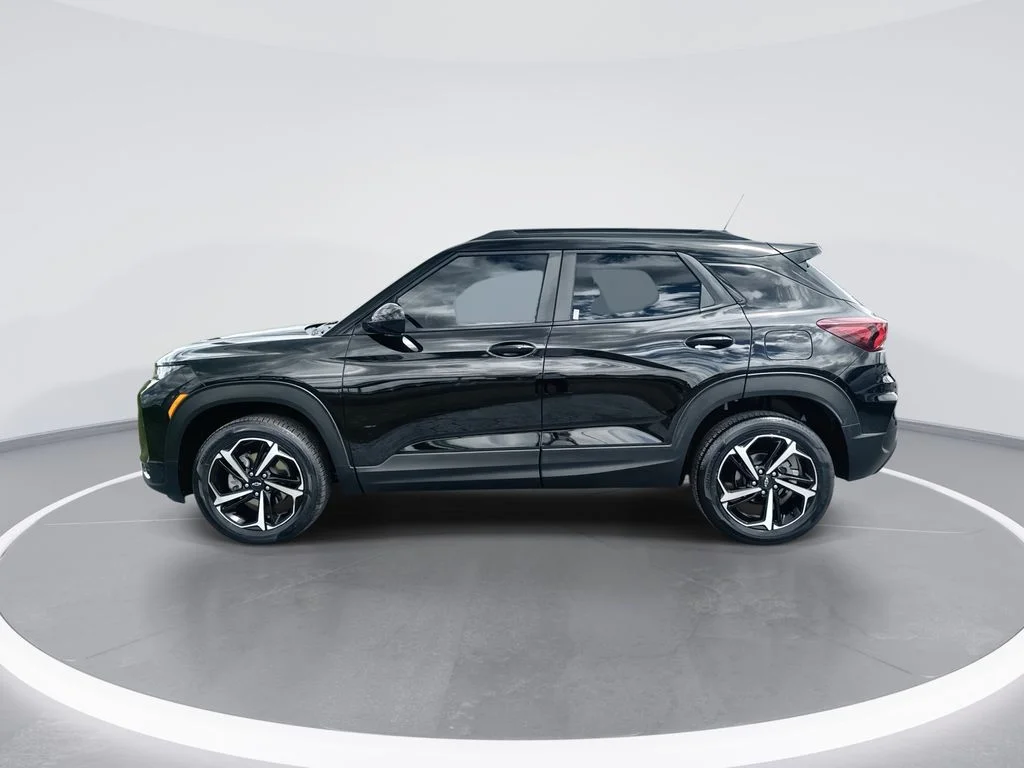Used 2022 Black Chevrolet RS image 5