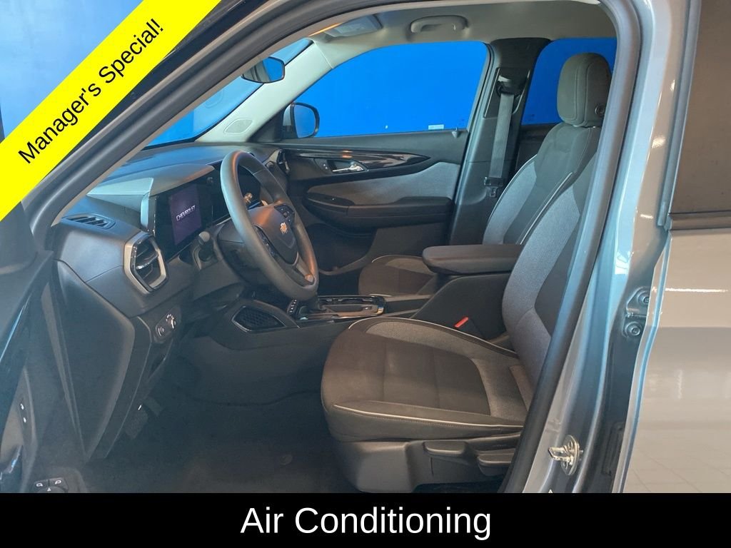 2025 Chevrolet Trailblazer LT - Photo 9
